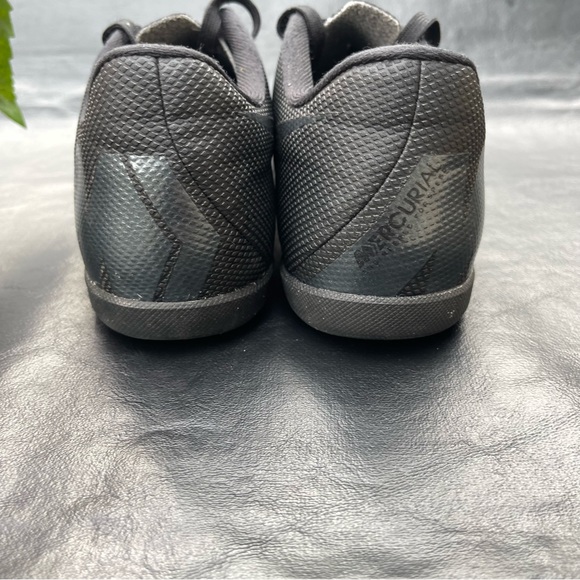 Nike Youth Mercurial Vapor 12 Club IC GS 'Stealth Ops' Size 2Y kid’s - Picture 5 of 7